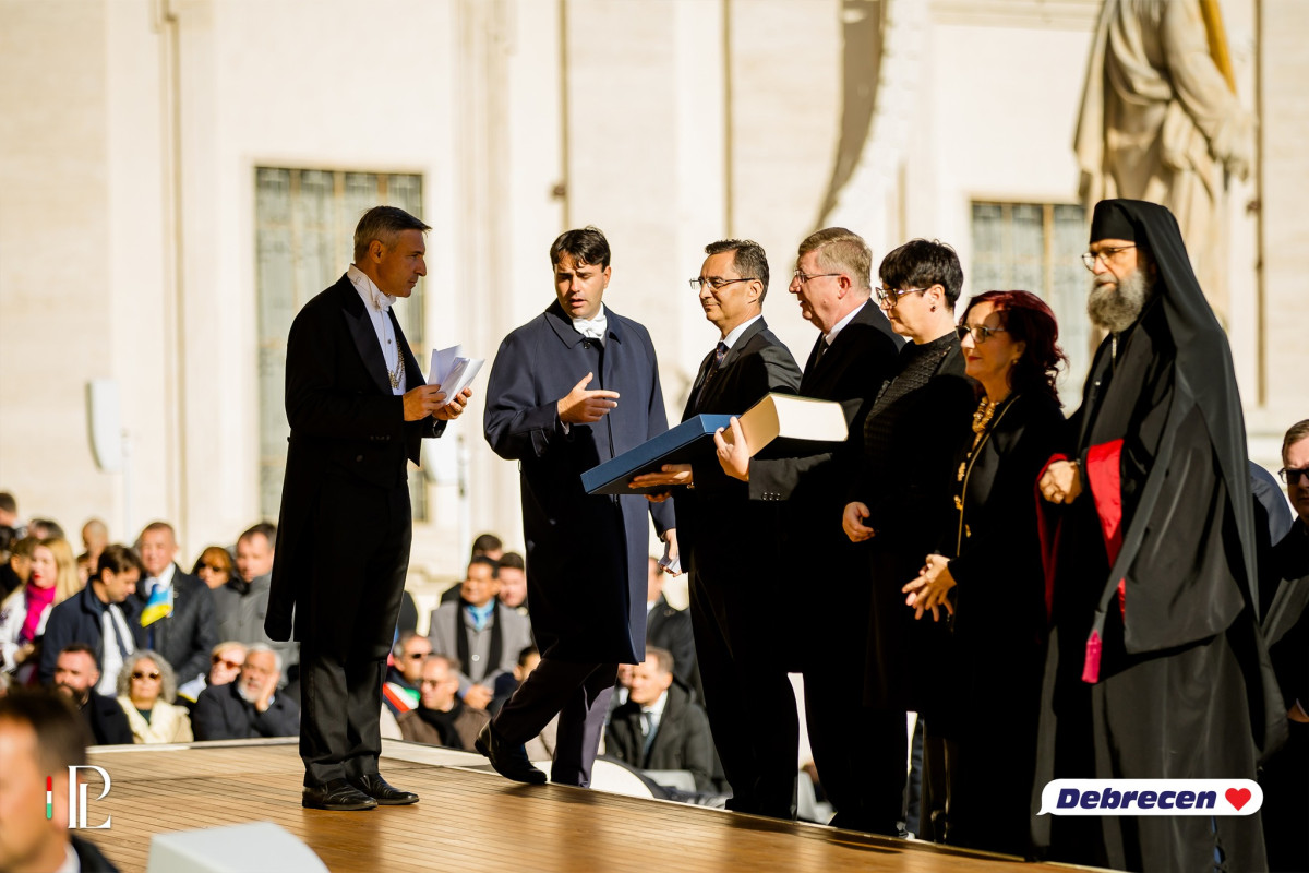 Papp Lászlóék XIV, Leó pápánál