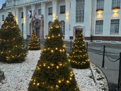Klinika Debrecen ünnepi díszkivilágítás