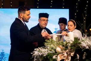 Barcsa Lajos adventi gyertyagyújtás