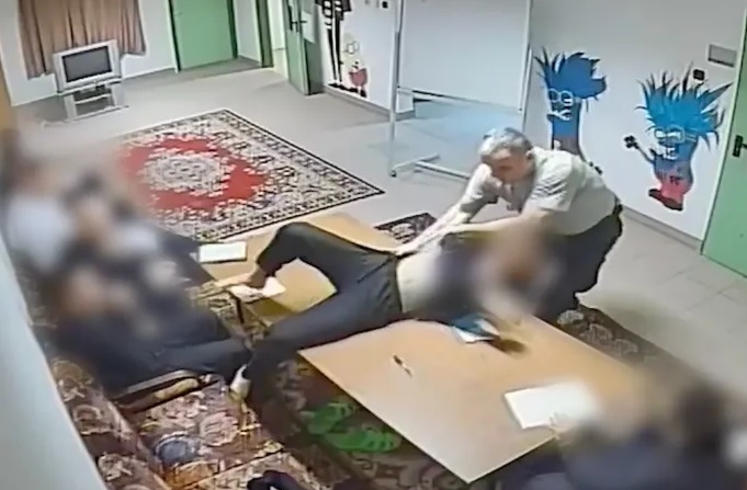 Kovács Buna Károly gyerekverés