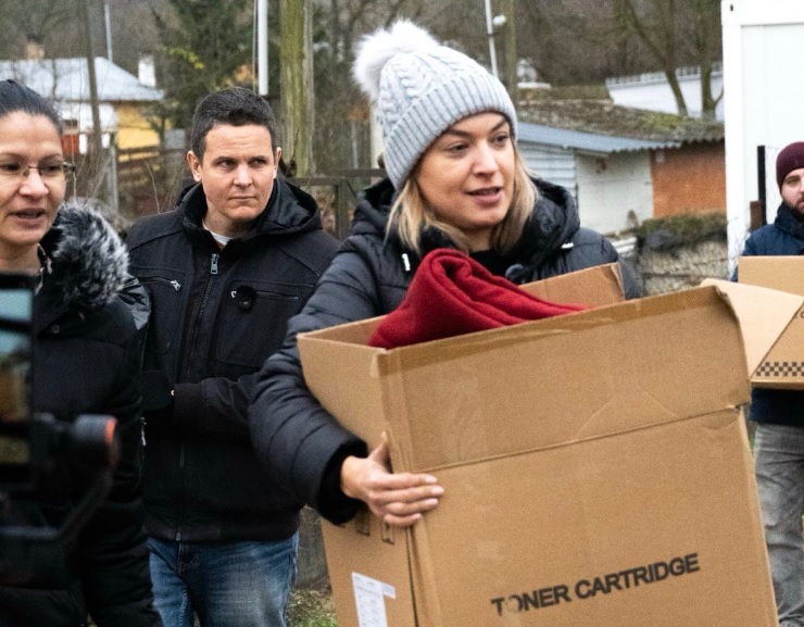 Tompa Enikő a Biczó István kertben