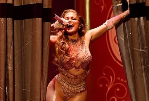 Jennifer Lopez az év utolsó koncertjén megmutatta gyermekeit, de előtte még letolt egy szexi show-t
