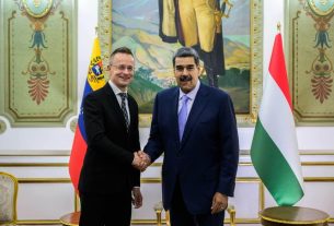 Szijjártó Péter és Nicolas Maduro