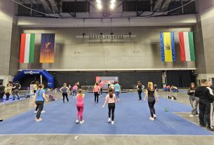 FőnixFitt Debrecenben Béres Alexandrával és Rubint Rellával