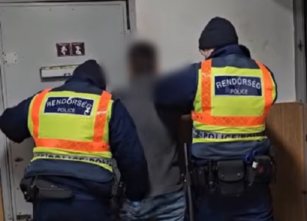 Álrendőr és álellenőr Debrecenben