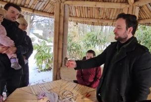 Madárgyűrűzés a debreceni állatkertben