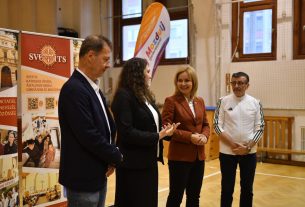 Mozdulj, Debrecen! a Svetitsben