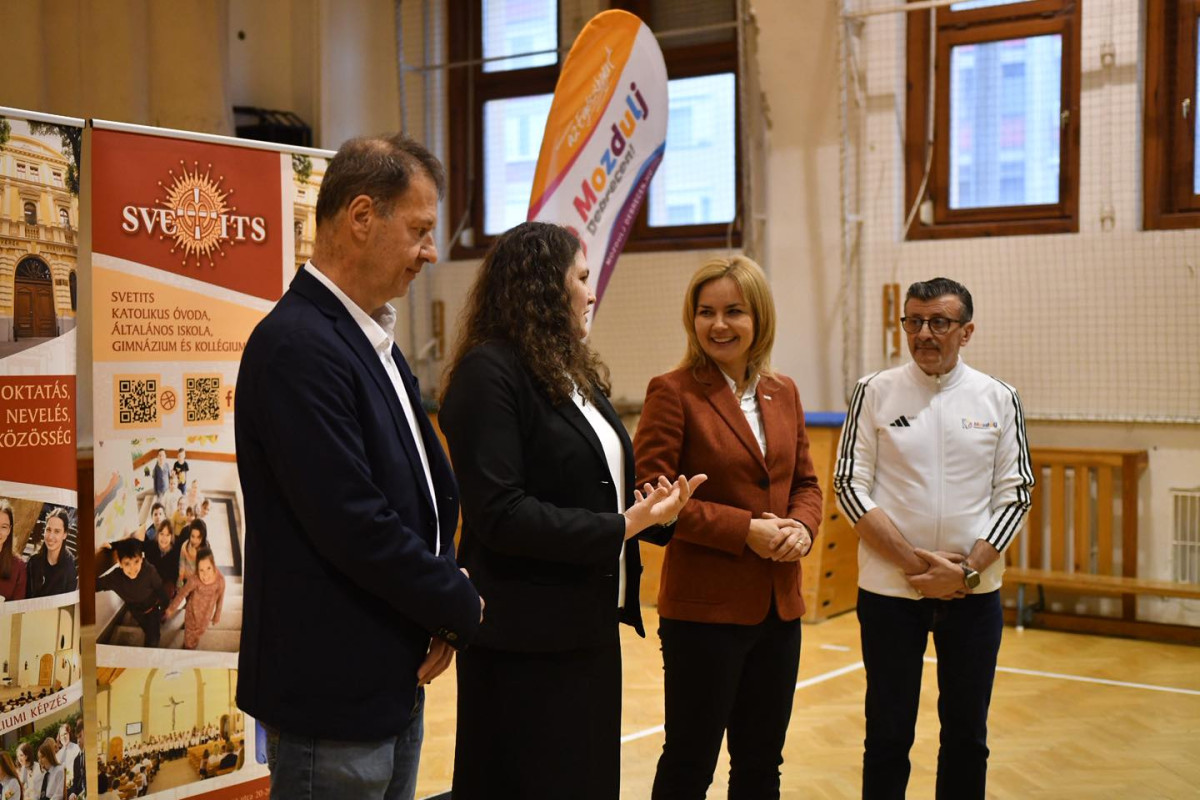 Mozdulj, Debrecen! a Svetitsben