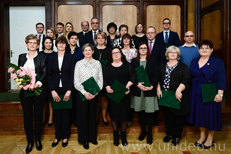 Kitüntették a debreceni klinika kiváló dolgozóit