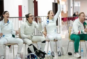 Ezüstérmes a női párbajtőrcsapat a junior vb-n