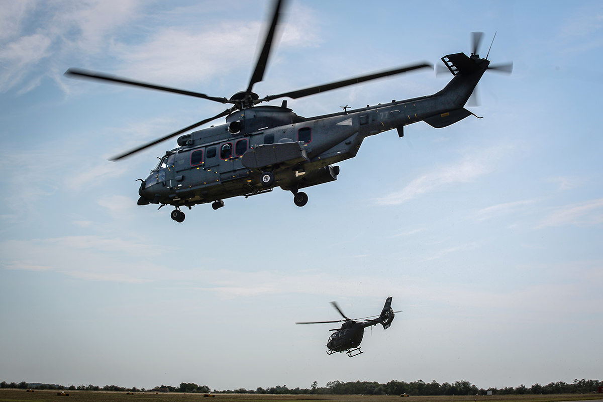 Katonai helikopterek