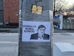 Záhonyi plakátk miatt hisztizik a Fidesz