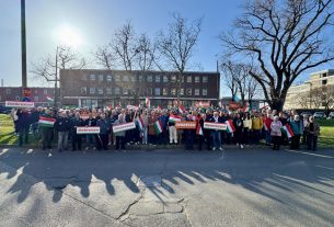 Elindultak a debreceni fideszesek a Békemenetre