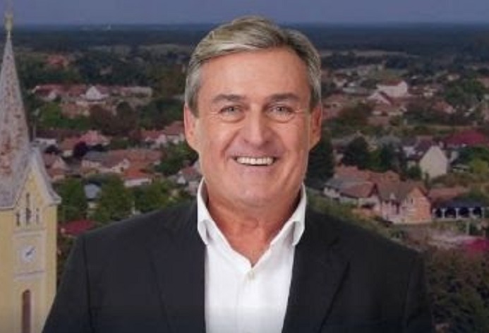 Hajdúhadházra jön Kapitány István