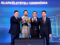 Letették a Debreceni Logisztikai és Kamion Terminál alapkövét