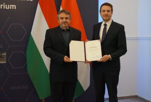 Miniszteri elismerő oklevelet kapott a Vega Csillagászati Egyesület hajdúsági területi klubja