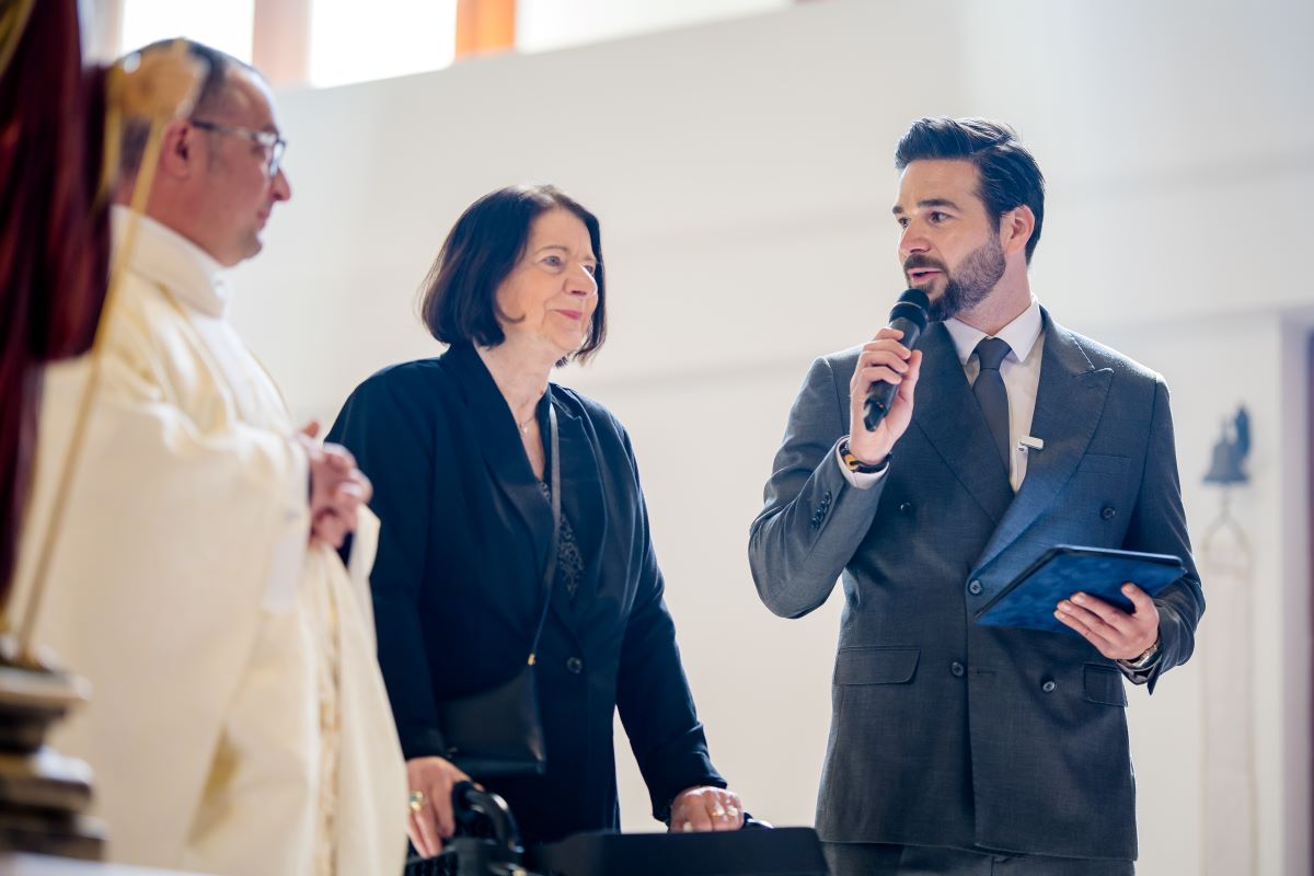 Barcsa Lajos paderborni keresztelőmedence