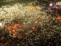 A Tisza Párt kampányzáró rendezvénye Debrecenben