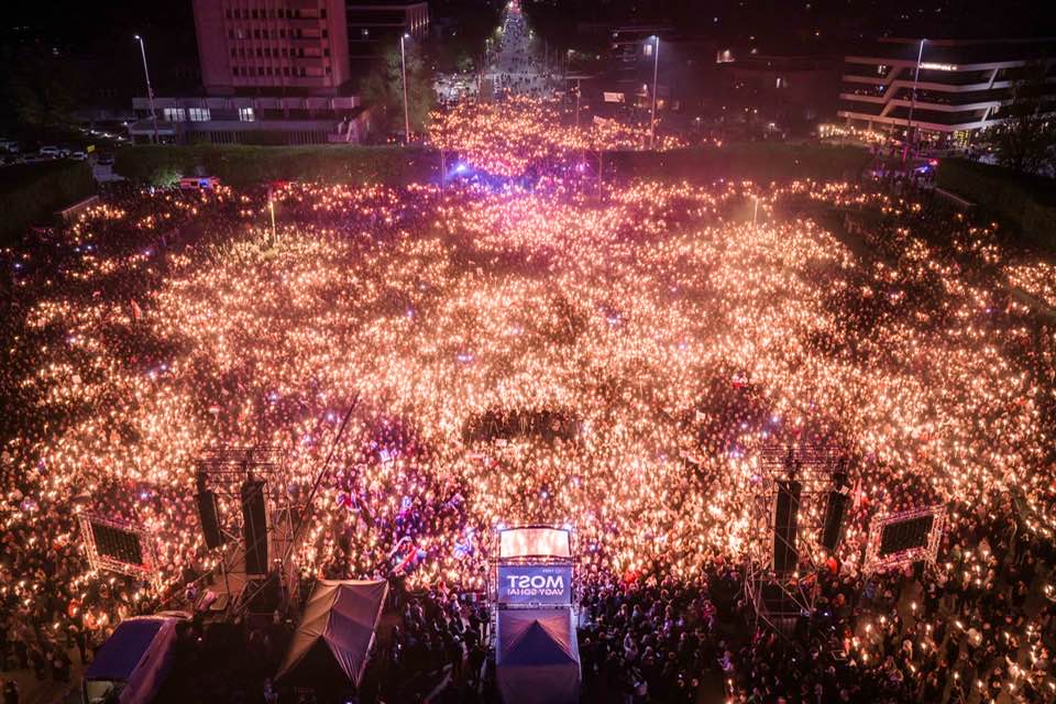 A Tisza Párt kampányzáró rendezvénye Debrecenben