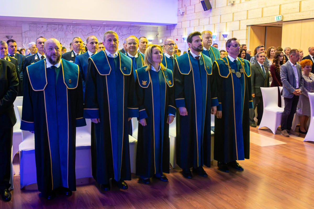 Átadta az elismeréseket Papp László Debrecen város napja alkalmából