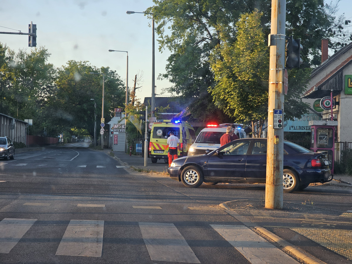 Baleset a Vágóhíd utca és a Hétvezér utcai kereszteződésben