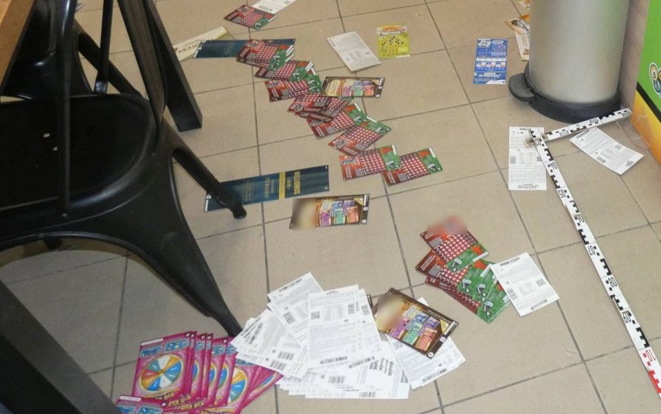 Nem nyert a kaparóson, törni-zúzni kezdett egy férfi Debrecenben