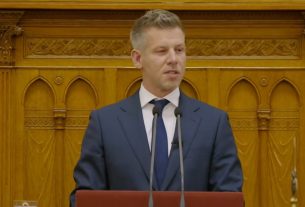 Magyar Péter miniszterelnök