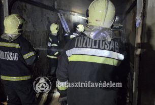 Teljes terjedelmében égett egy garázs Hajdúszoboszlón