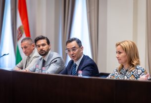 Papp Lászlóék a debreceni közgyűlésen