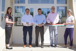 Szalagot vághattak Csökmőn: három jelentős fejlesztés is történt a faluban