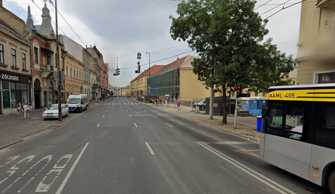 Változik a forgalom a debreceni Kossuth utcán