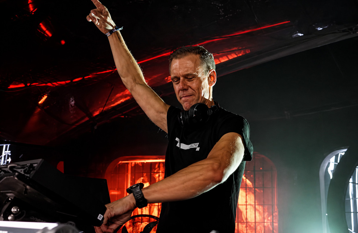 Armin van Buuren pénteken Debrecenben lép fel