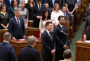 Belezavarodott az eskütételbe Palóc Andrén és Hortay Olivér