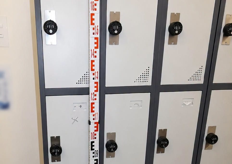 Kollégája lopott bankkártyájával fizetett egy férfi Debrecenben