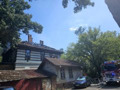 Tűz Debrecenben, a Medgyessy sétánynál
