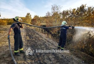 Aljnövényzet égett Hajdúsámsonban